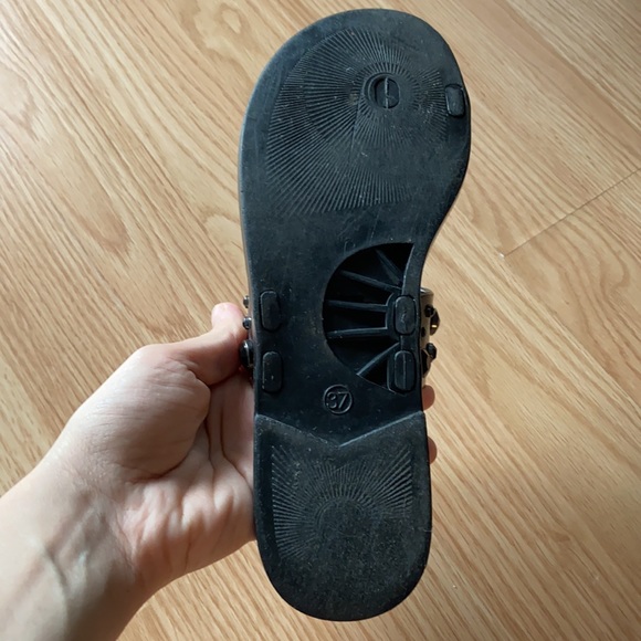 BCBG RUBBER SANDALS - Picture 3 of 3